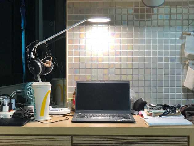 mi adjustable smart desk lamp 0